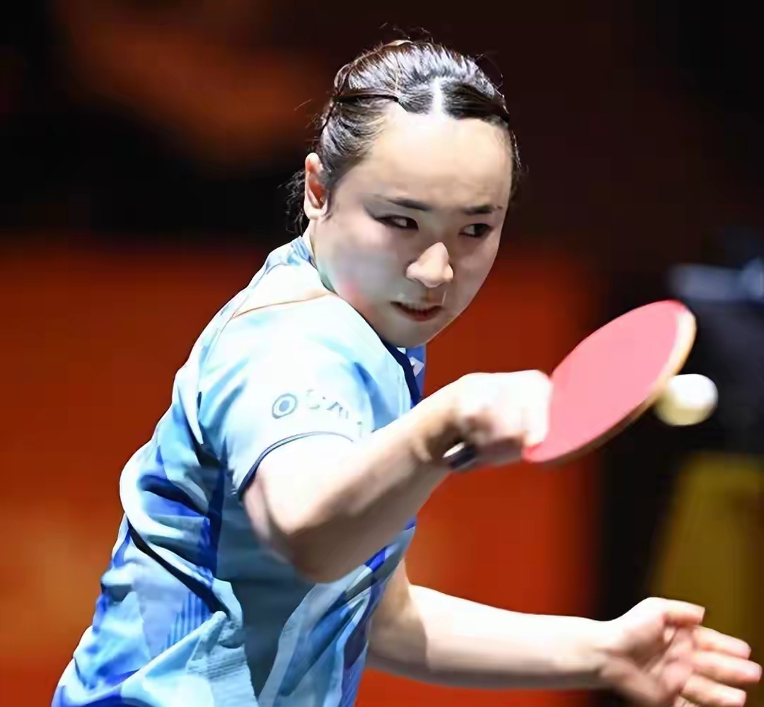 包含从窗口期勒沃库森复出首秀到萨拉赫在SKT比赛中回归赛场，风云突变纽约尼克斯关键时刻完成体检的词条